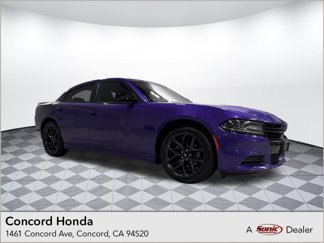 Used 2019 Dodge Charger SXT w/ Blacktop Package image 1