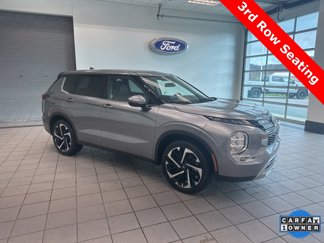 Used 2022 Mitsubishi Outlander SEL Black Edition image 1