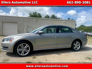 Used 2012 Volkswagen Passat TDI SE image 1
