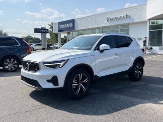 New 2025 Volvo XC40 B5 Core w/ Protection Package image 1