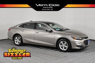 Used 2024 Chevrolet Malibu LT image 1