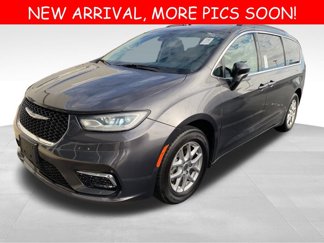 Used 2022 Chrysler Pacifica Touring-L image 1