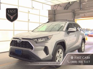 Used 2021 Toyota RAV4 LE image 1