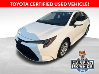 Certified 2022 Toyota Corolla LE image 1