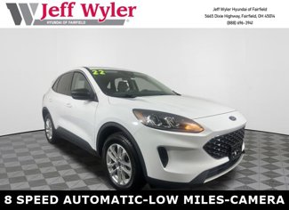 Used 2022 Ford Escape SE image 1