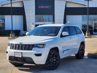 Used 2021 Jeep Grand Cherokee Laredo X image 1