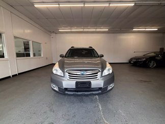 Used 2011 Subaru Outback 2.5i Premium image 1