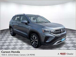 Used 2024 Volkswagen Taos SE image 1