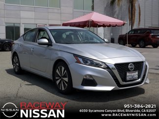 Used 2022 Nissan Altima 2.5 SV image 1