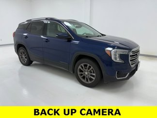 Used 2023 GMC Terrain SLT w/ Infotainment Package II image 1
