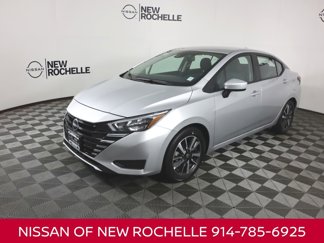 Certified 2025 Nissan Versa SV image 1