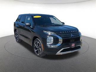 Used 2022 Mitsubishi Outlander SE image 1
