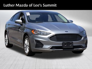 Used 2020 Ford Fusion SE image 1