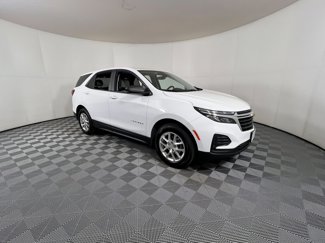 Used 2022 Chevrolet Equinox LS w/ LS Convenience Package image 1