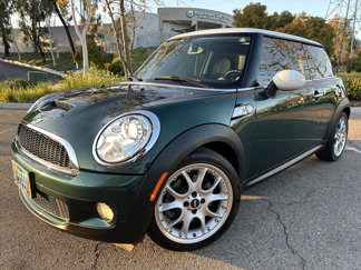 Used 2010 MINI Cooper S image 1