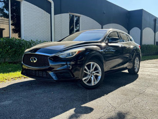 Used 2018 INFINITI QX30 image 1