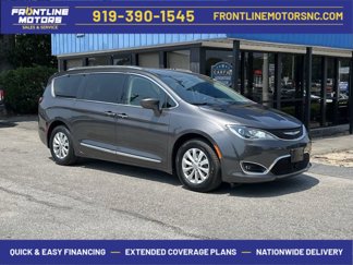 Used 2018 Chrysler Pacifica Touring-L w/ Advanced Safetytec Group image 1