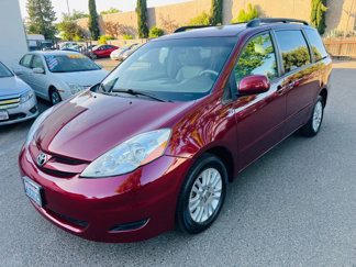 Used 2010 Toyota Sienna AWD image 1