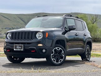 Used 2016 Jeep Renegade Trailhawk w/ Premium Trailhawk Package image 1