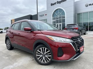 Used 2023 Nissan Kicks SV image 1