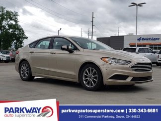 Used 2017 Ford Fusion SE w/ Fusion SE Technology Package image 1