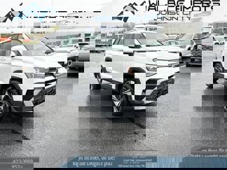 New 2025 Volkswagen Taos SE image 1