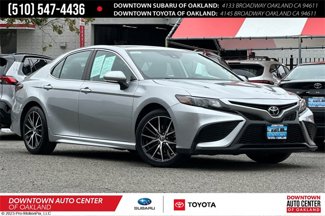 Used 2023 Toyota Camry SE image 1