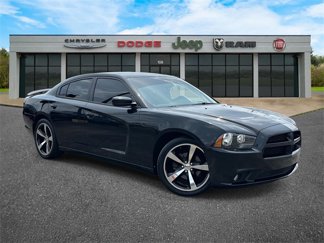 Used 2014 Dodge Charger SXT image 1