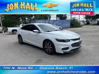 Used 2017 Chevrolet Malibu LT image 1