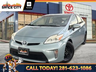Used 2015 Toyota Prius Two image 1