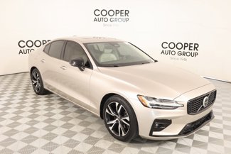 Used 2023 Volvo S60 B5 Core image 1