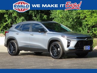 Certified 2025 Chevrolet Trax ACTIV w/ Driver Confidence Package image 1