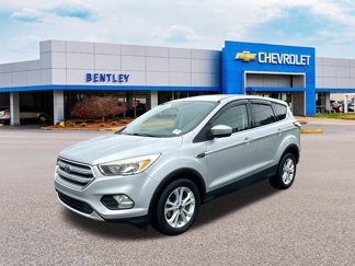 Used 2017 Ford Escape SE image 1
