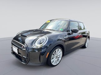 Used 2024 MINI Cooper S image 1