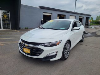 Used 2022 Chevrolet Malibu LT image 1