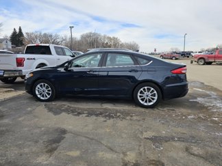 Used 2020 Ford Fusion SE image 1