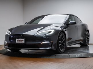 Used 2022 Tesla Model S Plaid image 1