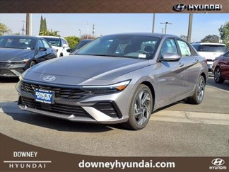 New 2024 Hyundai Elantra SEL image 1