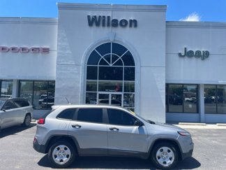 Used 2015 Jeep Cherokee Sport image 1