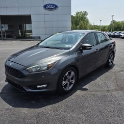 Used 2017 Ford Focus SE image 1