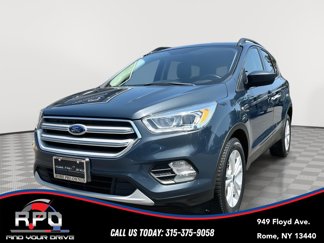 Used 2019 Ford Escape SEL image 1