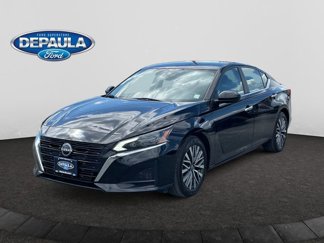 Used 2023 Nissan Altima 2.5 SV image 1