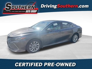 Used 2021 Toyota Camry LE image 1
