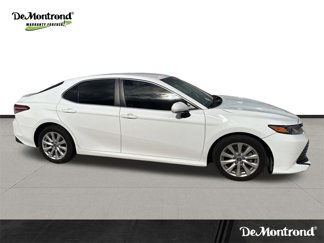 Used 2018 Toyota Camry LE image 1