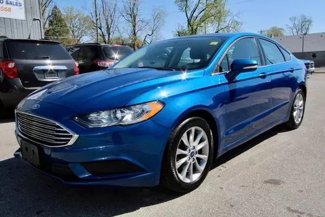 Used 2017 Ford Fusion SE image 1