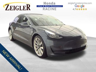 Used 2019 Tesla Model 3 Mid Range image 1