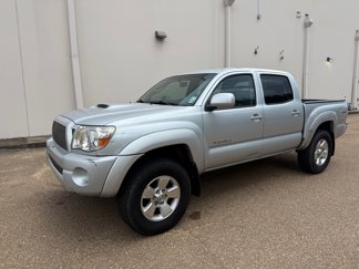 Used 2006 Toyota Tacoma PreRunner image 1