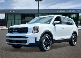 Used 2024 Kia Telluride S w/ S Sunroof Package image 1