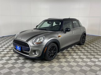 Used 2016 MINI Cooper 4-Door Hardtop image 1