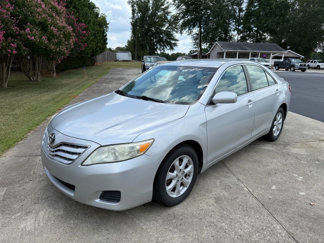 Used 2011 Toyota Camry SE image 1